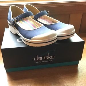 Dansko Valerie Canvas